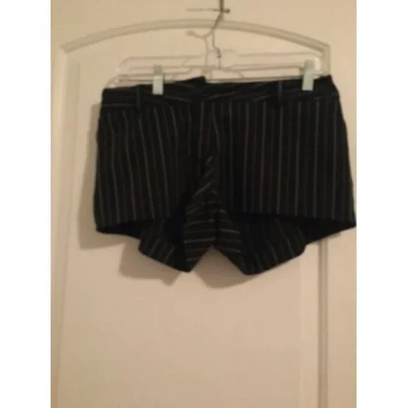 dress shorts juniors Park Avenue Women's Juniors White Striped Dress Shorts Flat Front Sz 13  Black